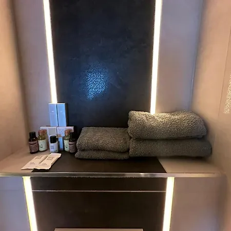 #2 Tgha Luxury In * Athlone